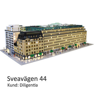 Arkitekturmodeller p&aring; best&auml;llning - Legomodell av Sveav&auml;gen 44